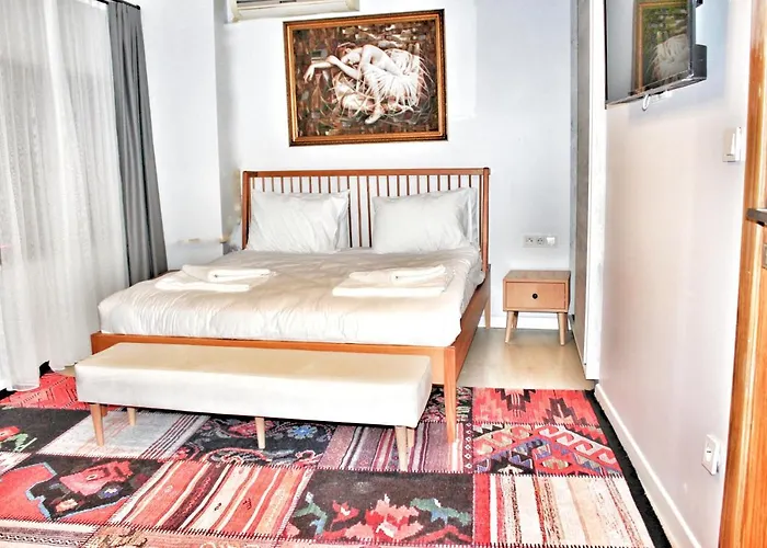 Hotell Million Old 3*