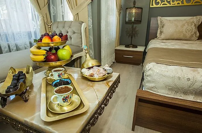 Hotell Million Old 3*